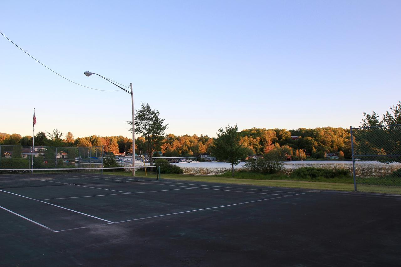 Sara Placid Inn & Suites Saranac Lake Exterior photo